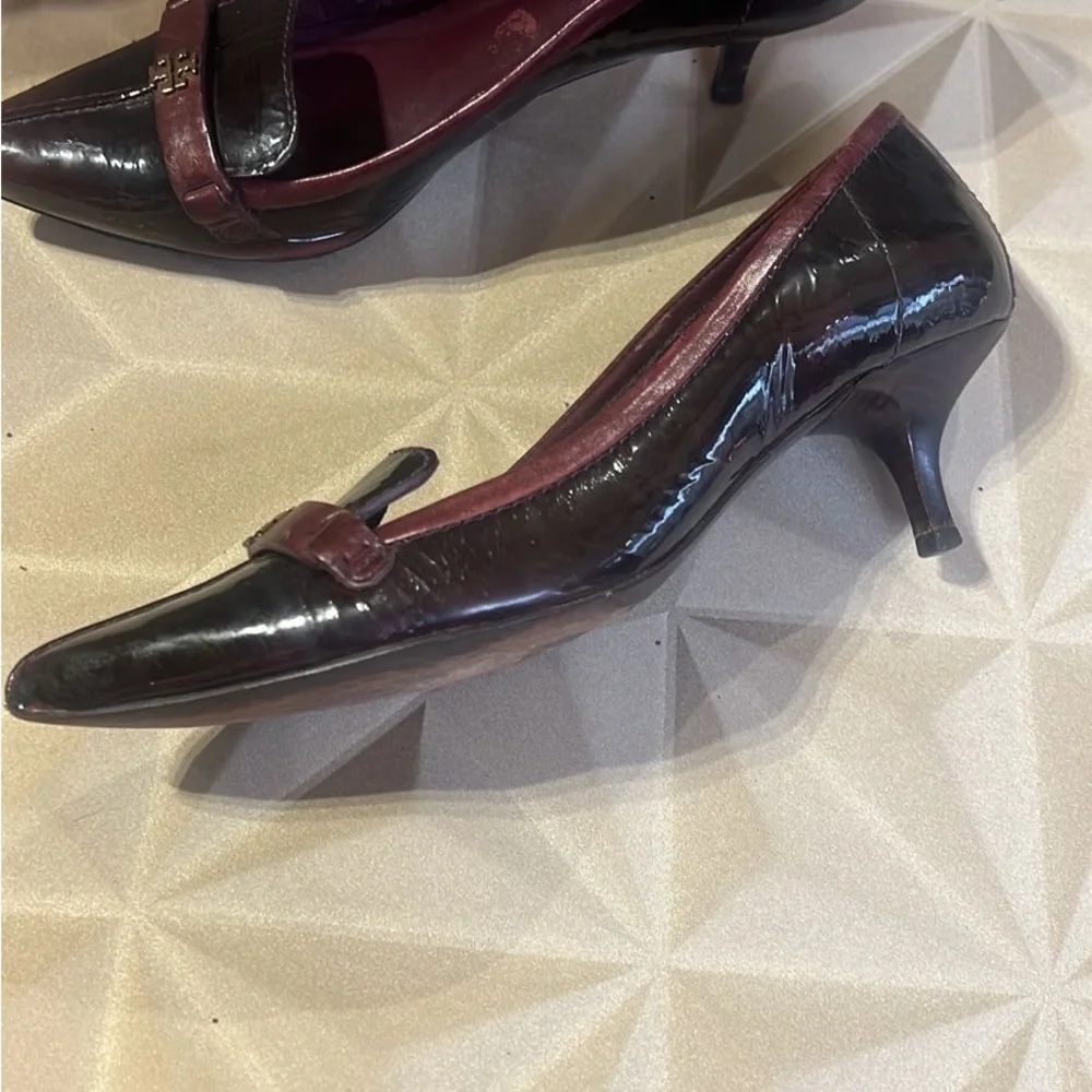 Tory Burch Burgundy and Black Patent kitten heels